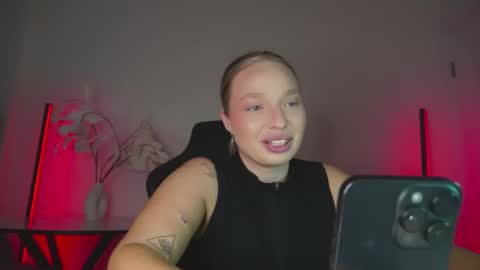 Snapshot of viollasinzz chatting on September 24, 8:54 am Violla online show from September 24, 8:54 am