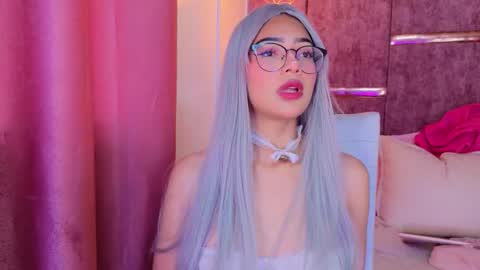 viollettebylyly online show from September 17, 12:08 pm