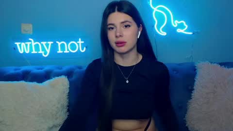 viollinalv online show from April 12, 9:02 am