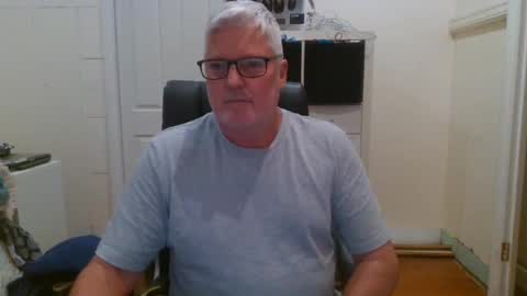 viper654321 online show from February 9, 8:21 am