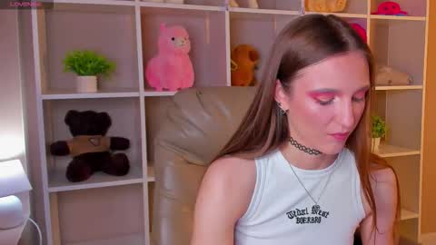 Snapshot of virdjinia_green chatting on September 19, 9:13 am Virdjinia online show from September 19, 9:13 am