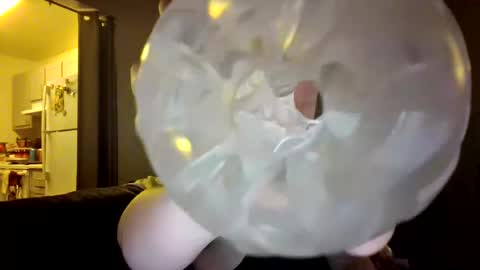 priscilla online show from September 19, 4:16 am