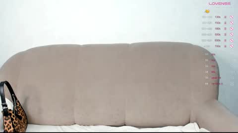 Mary  online show from February 9, 7:48 am