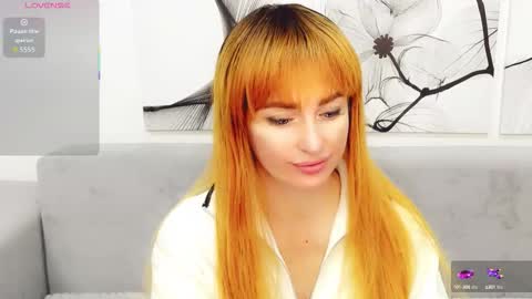 Snapshot of vita_flowen chatting on October 6, 5:03 am Vita online show from October 6, 5:03 am