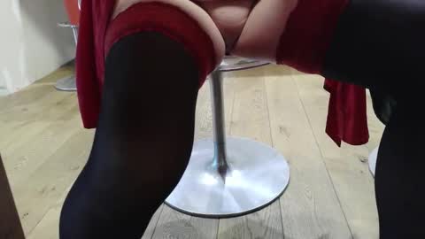 Marie online show from November 16, 1:24 pm