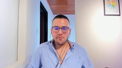 Vito Ferrer online show from March 3, 10:31 pm