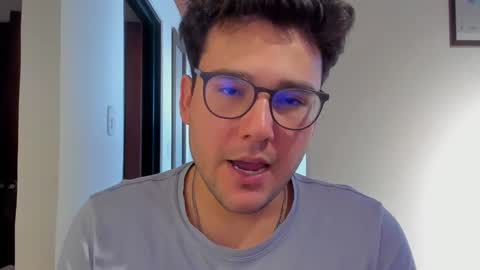 Vito Ferrer online show from September 23, 9:21 pm