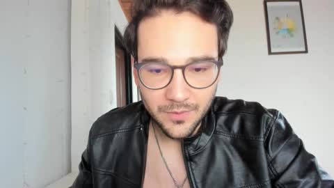 Vito Ferrer online show from February 9, 12:31 pm