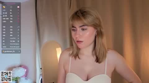 Melissa online show from October 27, 6:52 pm