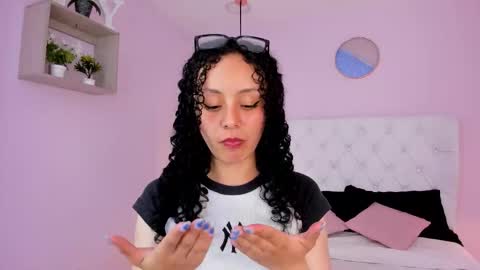 Vivi online show from November 20, 4:11 am