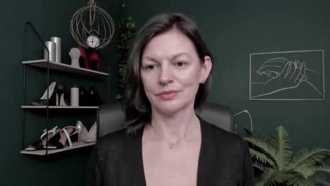 Vivian online show from December 16, 8:31 am