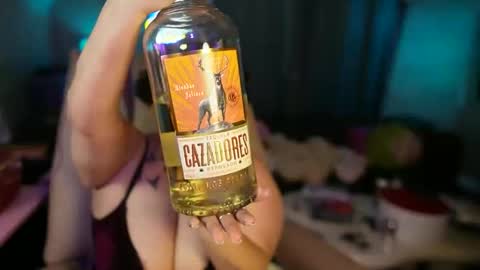 Vivi online show from April 3, 3:24 am