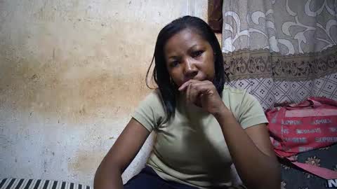 viviane0812 online show from March 9, 1:15 pm