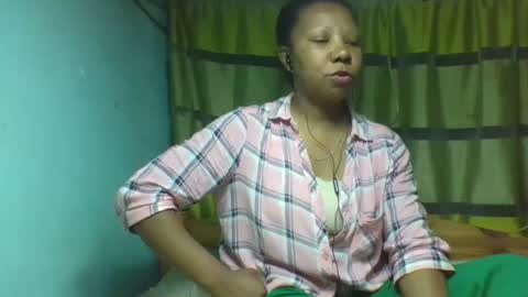 viviane0812 online show from October 2, 4:28 pm