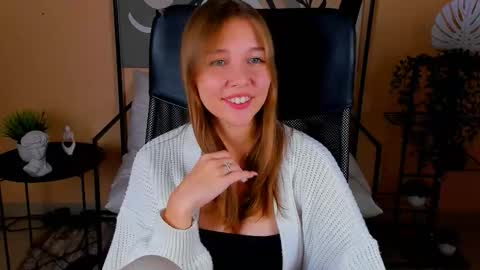 Snapshot of viviangutierrez chatting on October 16, 10:26 am viviangutierrez online show from October 16, 10:26 am