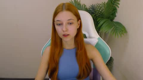 Snapshot of vivien_leight chatting on October 6, 6:59 pm Vivien online show from October 6, 6:59 pm