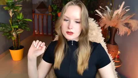 Vivien online show from May 13, 5:17 am