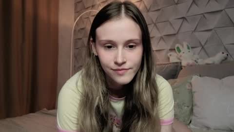 vixcx_ online show from September 24, 4:03 pm