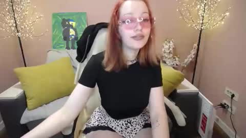 vixendi online show from March 28, 9:11 am