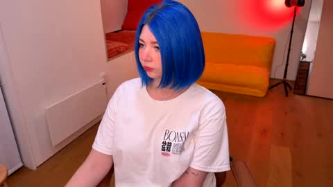 Polly  Online mostly at 9pm-2am UK Time online show from January 12, 6:26 pm