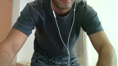 volve5 online show from December 22, 11:33 am