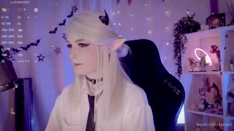 vronnier online show from November 25, 12:48 pm