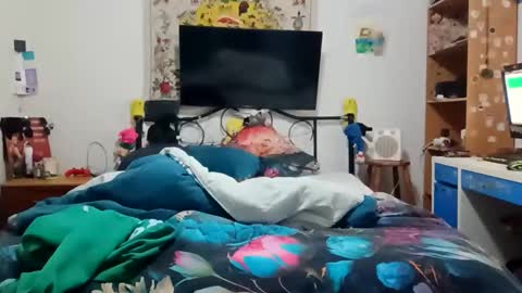 vvmm8783 online show from September 11, 3:24 pm