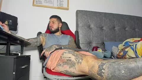 vyxen_ online show from March 26, 8:58 pm