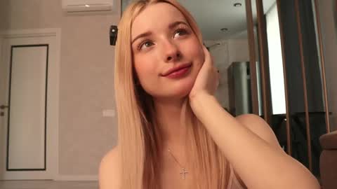 Nana online show from March 27, 5:13 am