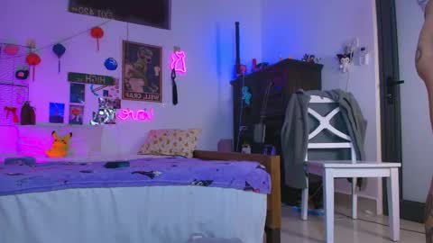 Waifu exe online show from September 11, 5:52 am