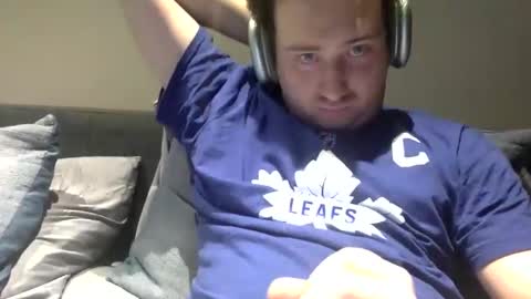 wowaweeman online show from February 1, 8:37 pm