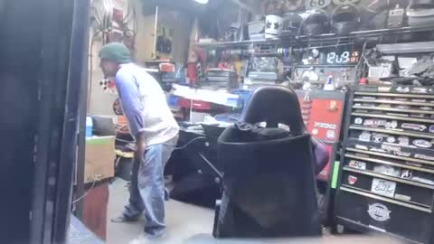 wakesblowinclouds online show from November 24, 8:02 am