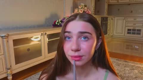 hello guys im Lilian online show from September 29, 3:05 am