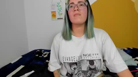 Waningrose  Lu online show from November 9, 9:39 pm