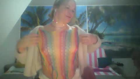 Emilia inst  online show from December 28, 8:58 pm