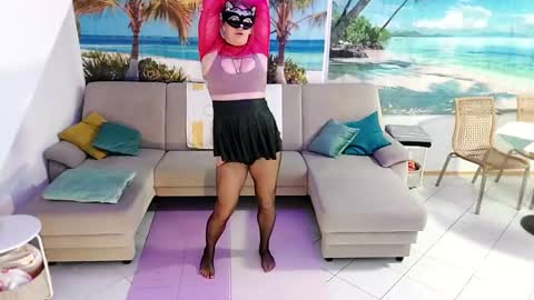 Emilia inst  online show from January 3, 6:46 pm