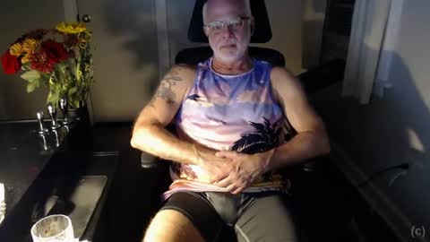 Snapshot of wasted_daze_ chatting on October 1, 2:32 am wasted_daze_ online show from October 1, 2:32 am