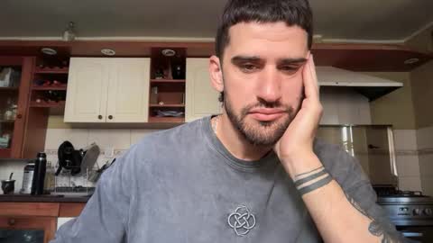 wearetwo online show from December 15, 12:45 pm