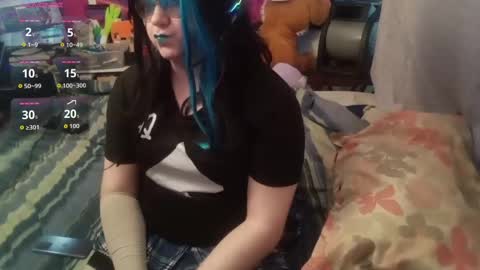 Ash online show from September 12, 1:57 pm
