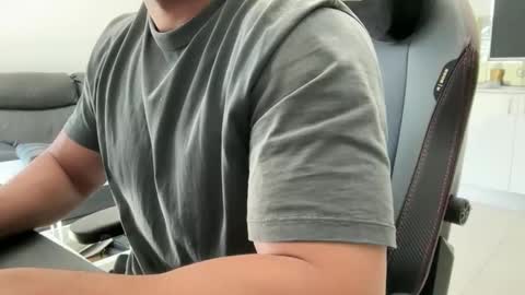 Weapon X online show from February 4, 12:14 am