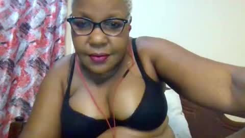 weaverbird25 online show from February 12, 10:24 pm