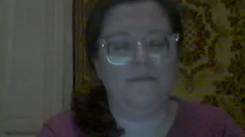 Snapshot of webgirl2 chatting on October 21, 10:24 pm Marina online show from October 21, 10:24 pm