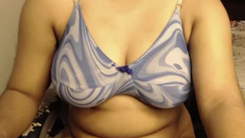 mina online show from December 23, 8:53 am