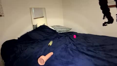 WeDaShit Come Vibe with me . online show from March 18, 2:34 pm