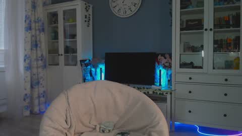  moon  online show from December 30, 11:26 am