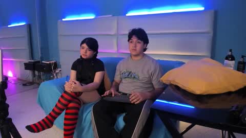 EMILY  ANDREW online show from February 16, 3:48 am