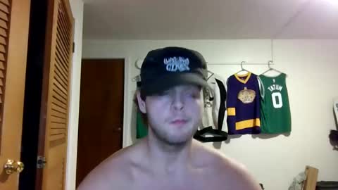 weenskir online show from April 14, 9:29 pm