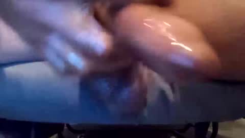 well_ndowed online show from November 8, 6:05 am