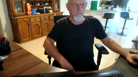 Wellhelloo online show from July 14, 6:07 am