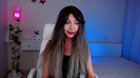 Wendi Foster online show from July 24, 5:43 pm